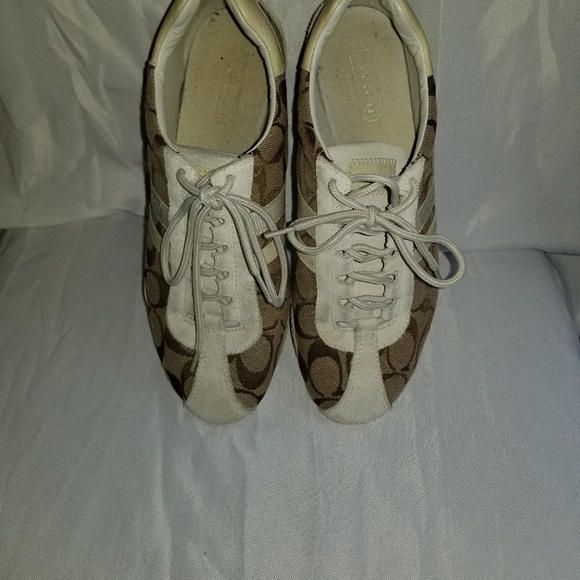 Shoes - Picture 3 of 3